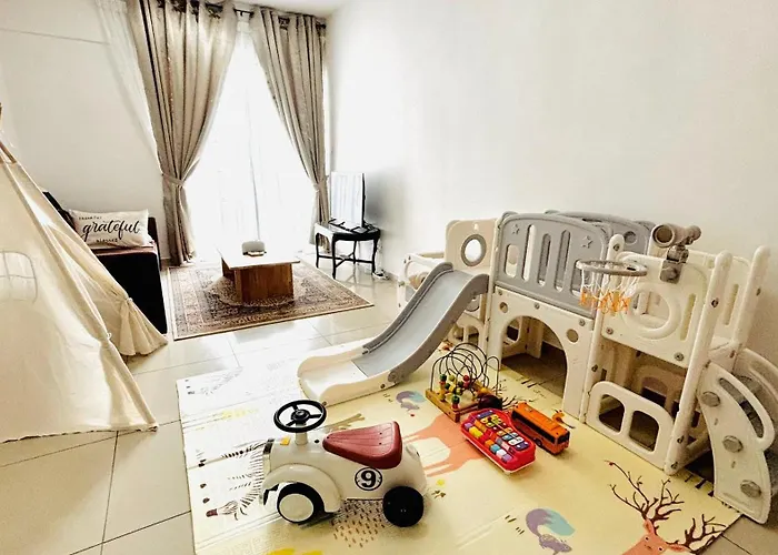 Supercozy Kids-Theme #4 Walk To I-City Park & Mall